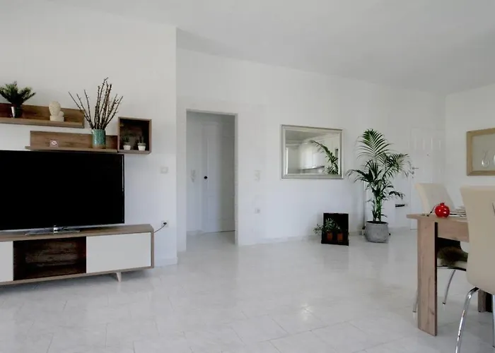 Premium, 2-Bedroom Apartment!