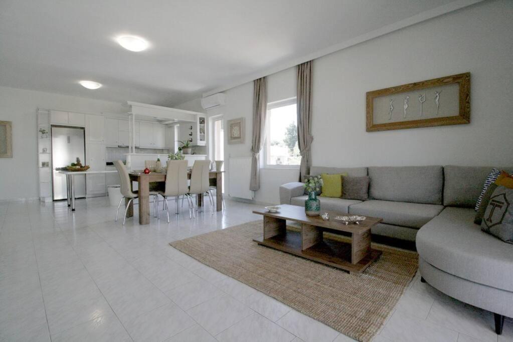 Premium, 2-bedroom Apartment! Chania (Crete)