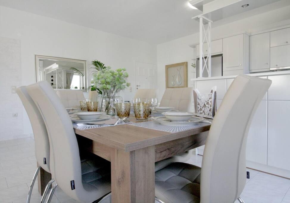 Premium, 2-bedroom Apartment! Chania (Crete)